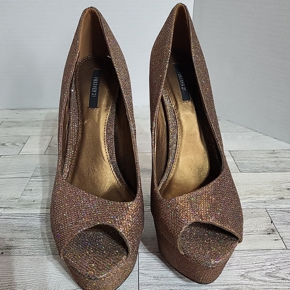 Forever 21 Burnished Gold Glitter Platform Heels Size 7‎ Open Toe 5.5" Heel - Picture 2 of 13